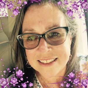 Meet your Posher, Carla